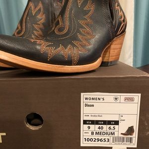 Ariat Dixon Ankle Boots